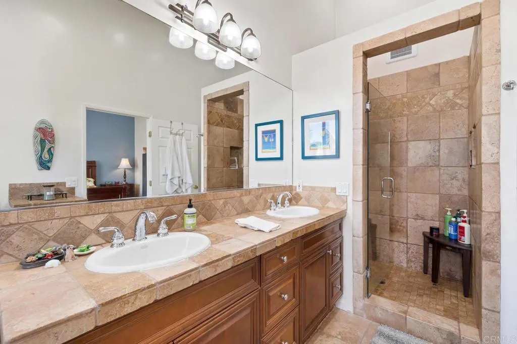 https://cdn.realtyfeed.com/cdn/127/306397610/7c5596090870c28ee22892446e0139b0.webp