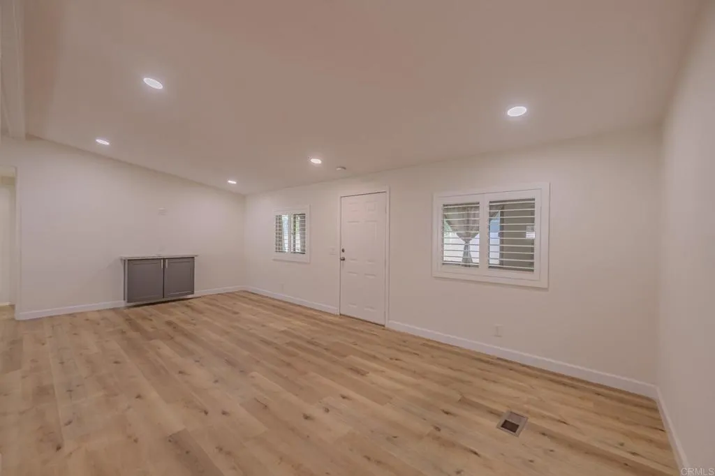 https://cdn.realtyfeed.com/cdn/127/306398255/51a330247a11fe325058646f50604500.webp
