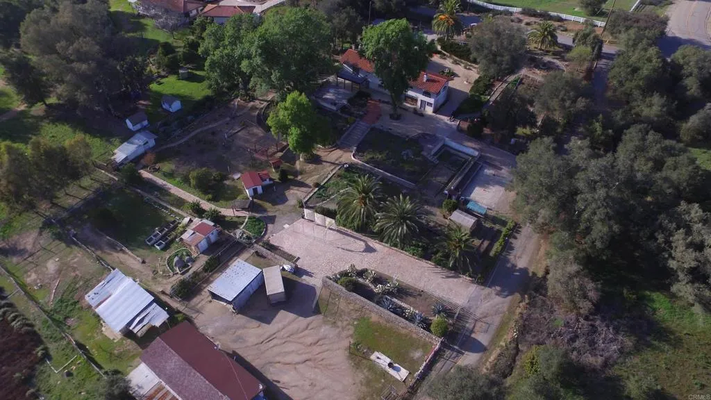 https://cdn.realtyfeed.com/cdn/127/306398359/34813c1c4198c4ded8838de86cdab34c.webp
