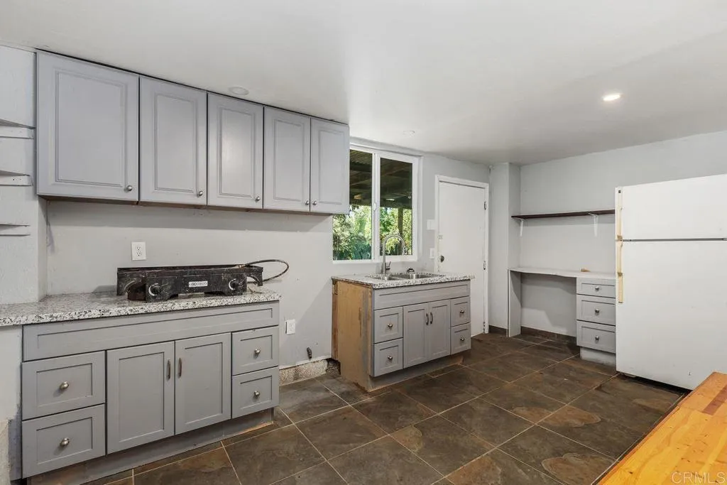 https://cdn.realtyfeed.com/cdn/127/306398359/452836faedcc105ddd42493bdf5a6d44.webp