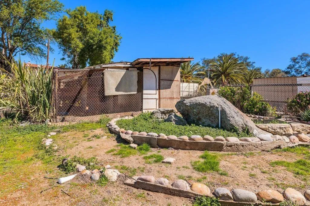 https://cdn.realtyfeed.com/cdn/127/306398359/71f1fd3f61b50d3da881e23b8d204b11.webp
