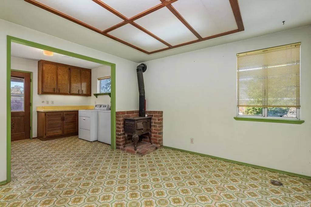 https://cdn.realtyfeed.com/cdn/127/306398359/dce1494ed849799bd845f0ccd0f8dc77.webp