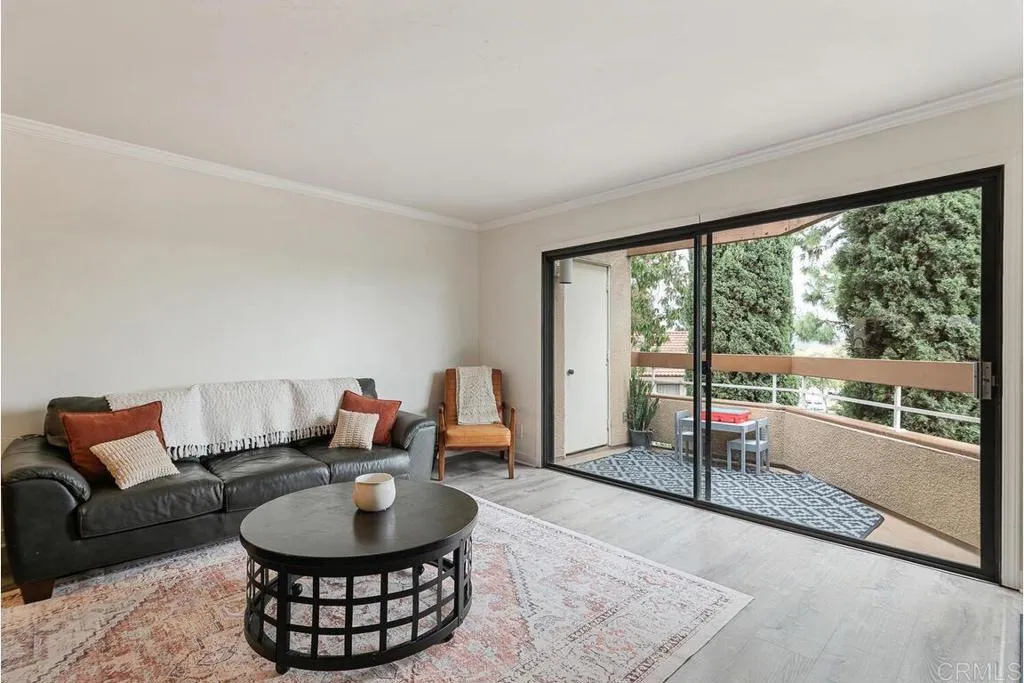 https://cdn.realtyfeed.com/cdn/127/306398672/926e124f4a808e34f78a1a140e6e186f.webp