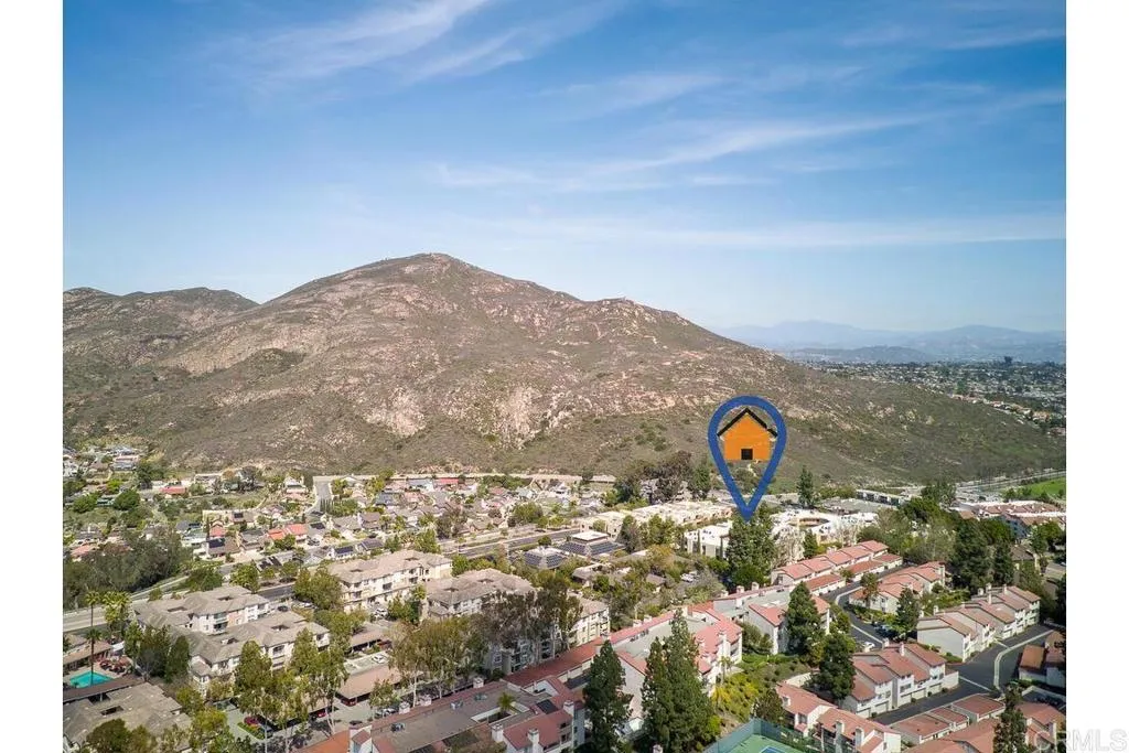 https://cdn.realtyfeed.com/cdn/127/306398672/ae00c69c3c1164e9fe5e2d13b81510df.webp