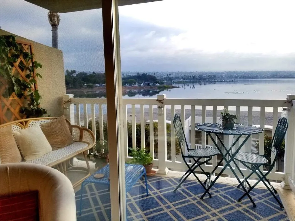 https://cdn.realtyfeed.com/cdn/127/306398691/2b245525386f815df8fe320a8308fd55.webp