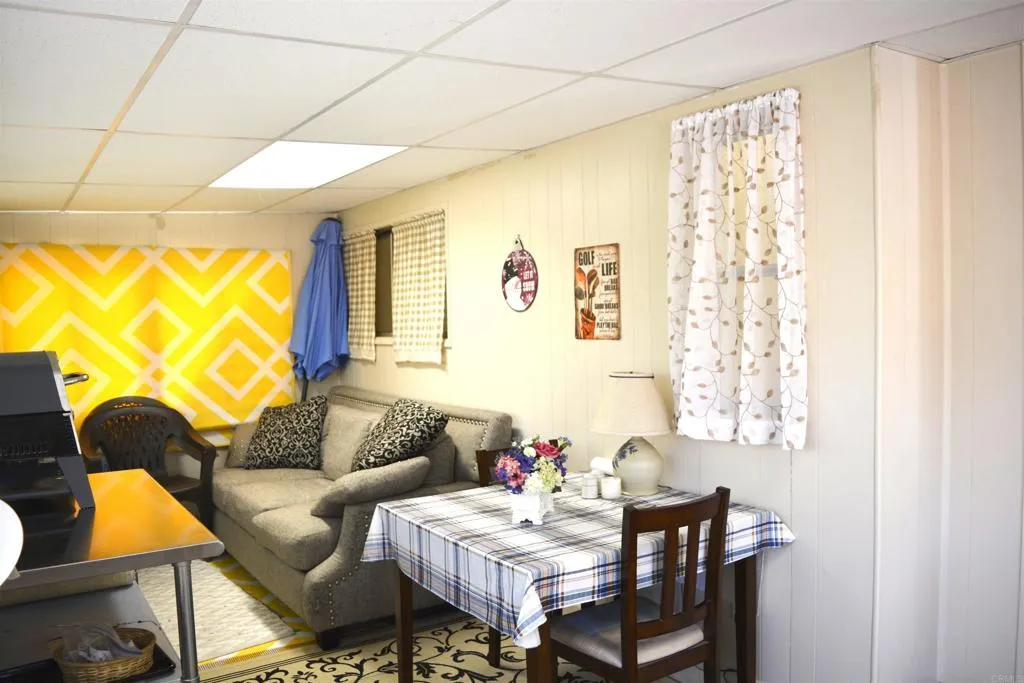 https://cdn.realtyfeed.com/cdn/127/306398724/0d017242498bbd60d0fe8cb2ea28c4f9.webp