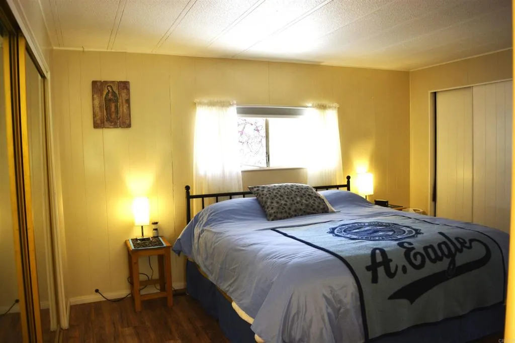 https://cdn.realtyfeed.com/cdn/127/306398724/21e41a973529a49f12df971e09665343.webp