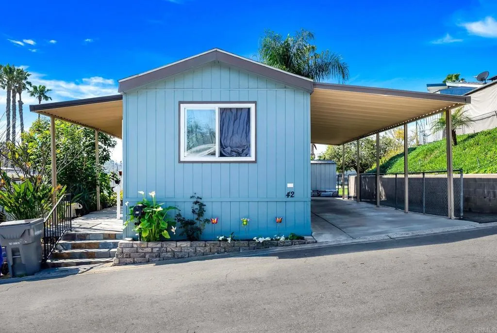 https://cdn.realtyfeed.com/cdn/127/306398945/166bc8e3f615c6cbf773137e8d8a6dc7.webp