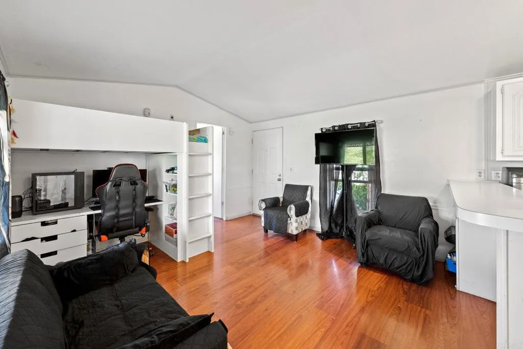 https://cdn.realtyfeed.com/cdn/127/306398945/4947036230cf03c273f59c8f5a181ac5.webp