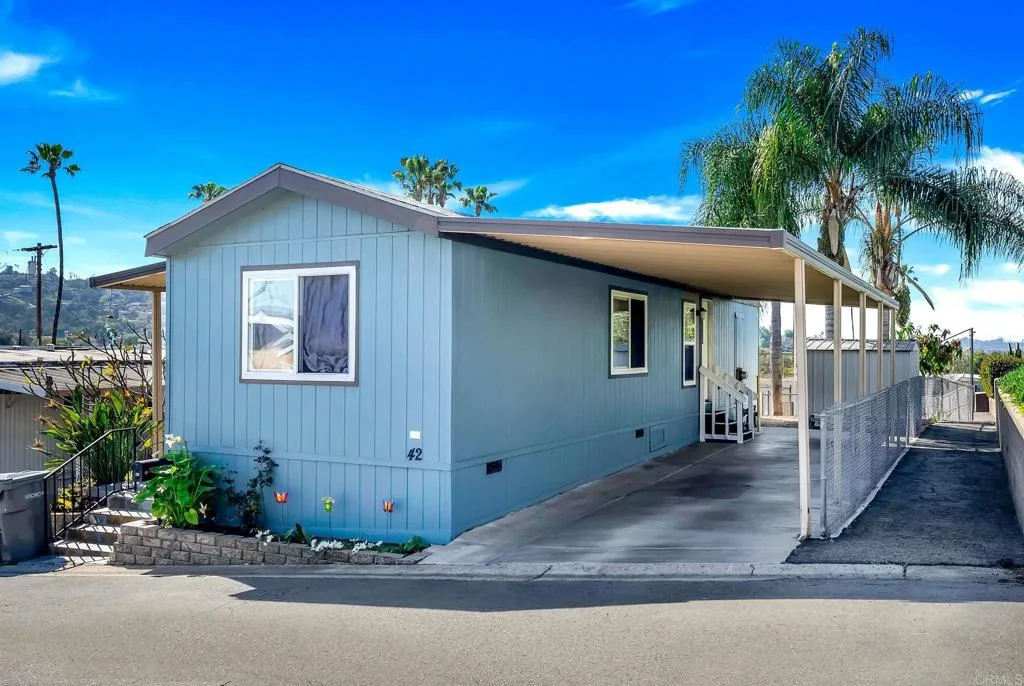 https://cdn.realtyfeed.com/cdn/127/306398945/7d62e50c4610900e1ba3ab6d842930ab.webp
