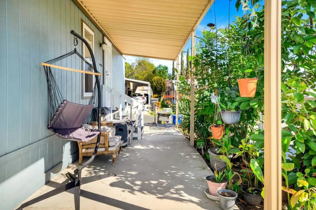 https://cdn.realtyfeed.com/cdn/127/306398945/99ecd80ba80a70182fe2e32a74ef07c8.webp