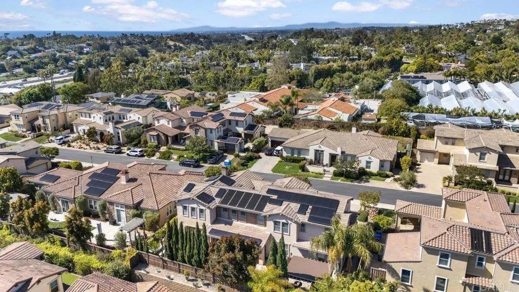 https://cdn.realtyfeed.com/cdn/127/306398981/abfaf8e41b9b715325fb52b49ec84d48.webp