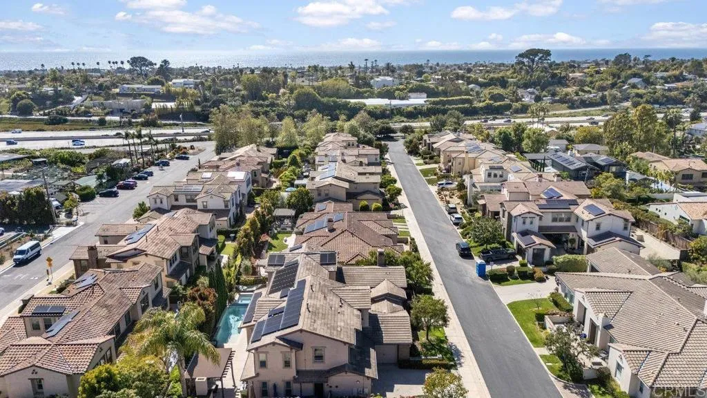 https://cdn.realtyfeed.com/cdn/127/306398981/e4c9cefc6c39cfb4f1468c86b490bcbb.webp
