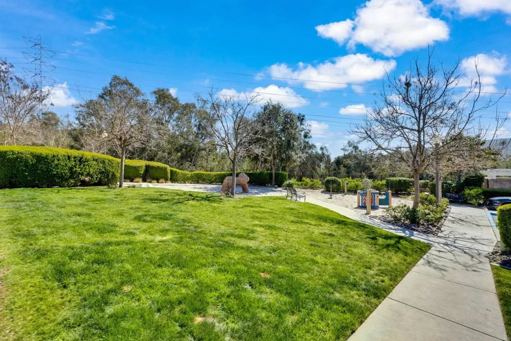 https://cdn.realtyfeed.com/cdn/127/306398989/21454ac6ae47a22d902d438f59437a1c.webp