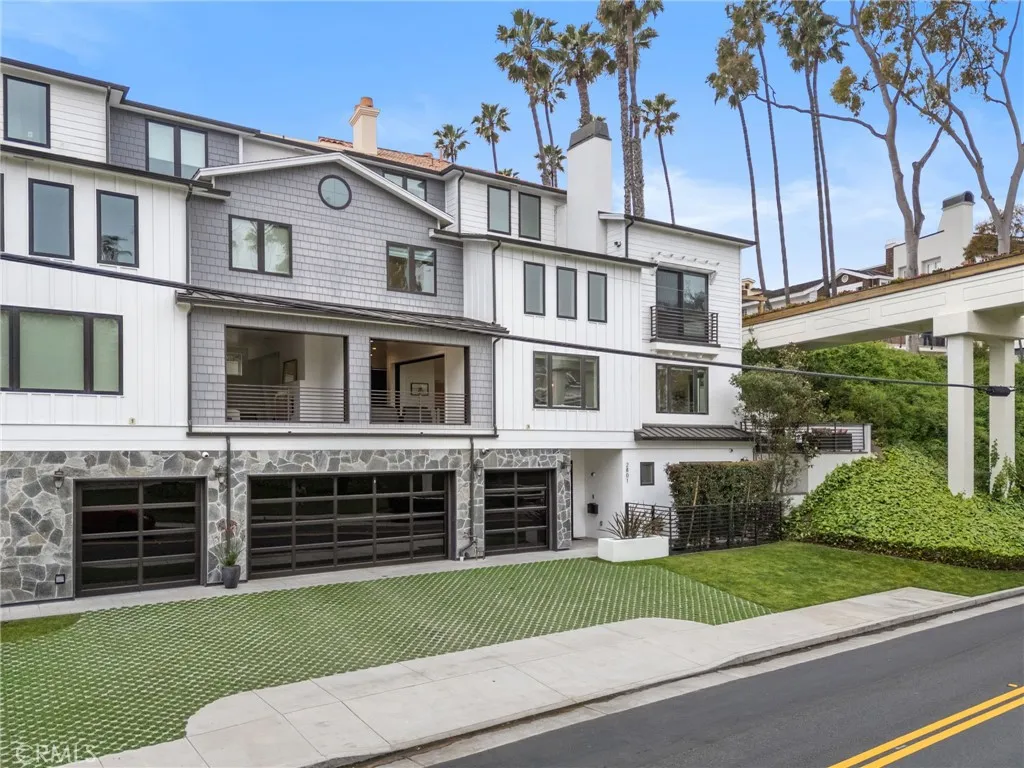 Corona Del Mar, CA 92625