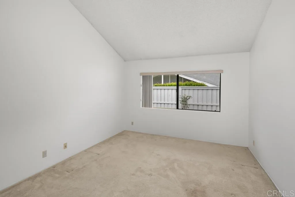 https://cdn.realtyfeed.com/cdn/127/306399297/8f04cdf9f8f1421bd072671e5eb281d5.webp