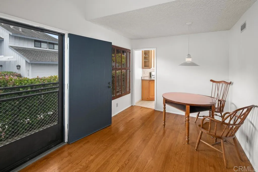 https://cdn.realtyfeed.com/cdn/127/306399297/d12e15f357947db39162c103fee36b2c.webp