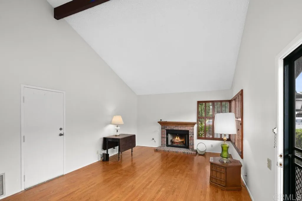 Photo #4: PTP2502222 Listing 