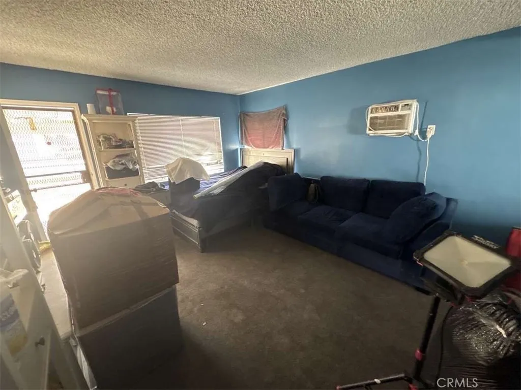 14317 Fox Street, San Fernando, Ca 91340 - Photo 4 of 8, San Fernando, CA