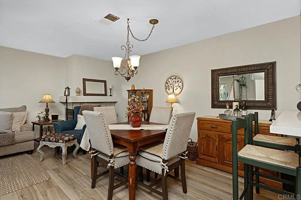 https://cdn.realtyfeed.com/cdn/127/306399612/253558156abe024dae6e5f7e920397f3.webp