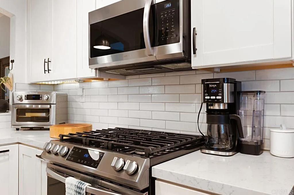 https://cdn.realtyfeed.com/cdn/127/306399612/9b76c4e26f8187c68f0c475bc76bb0ec.webp
