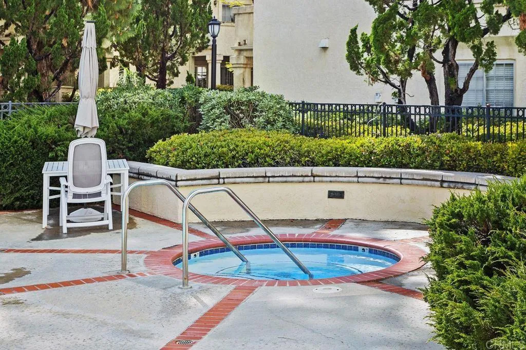 https://cdn.realtyfeed.com/cdn/127/306399612/e641bb3c6dd58634e837b1b1e7498c06.webp