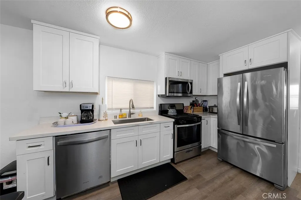 https://cdn.realtyfeed.com/cdn/127/306399735/3f07cd5bb3874b11a34f27d8ffefb798.webp