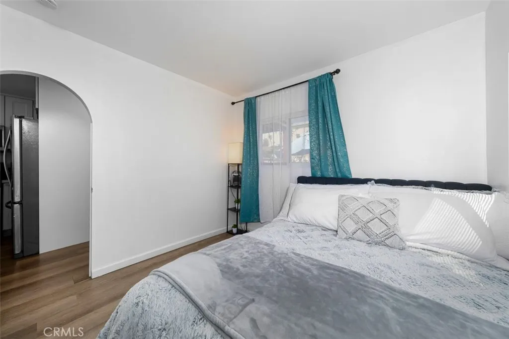 https://cdn.realtyfeed.com/cdn/127/306399735/8f37ec76aa752ea8cef9534aedae1aab.webp