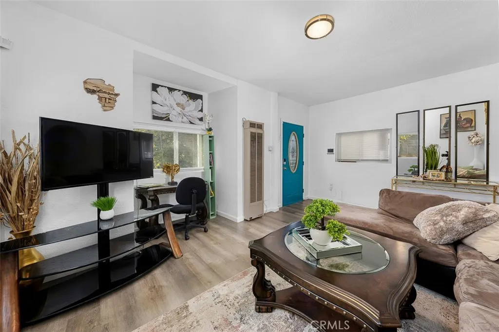 https://cdn.realtyfeed.com/cdn/127/306399735/e097ac960cff3e9852fabce5dcb3de34.webp