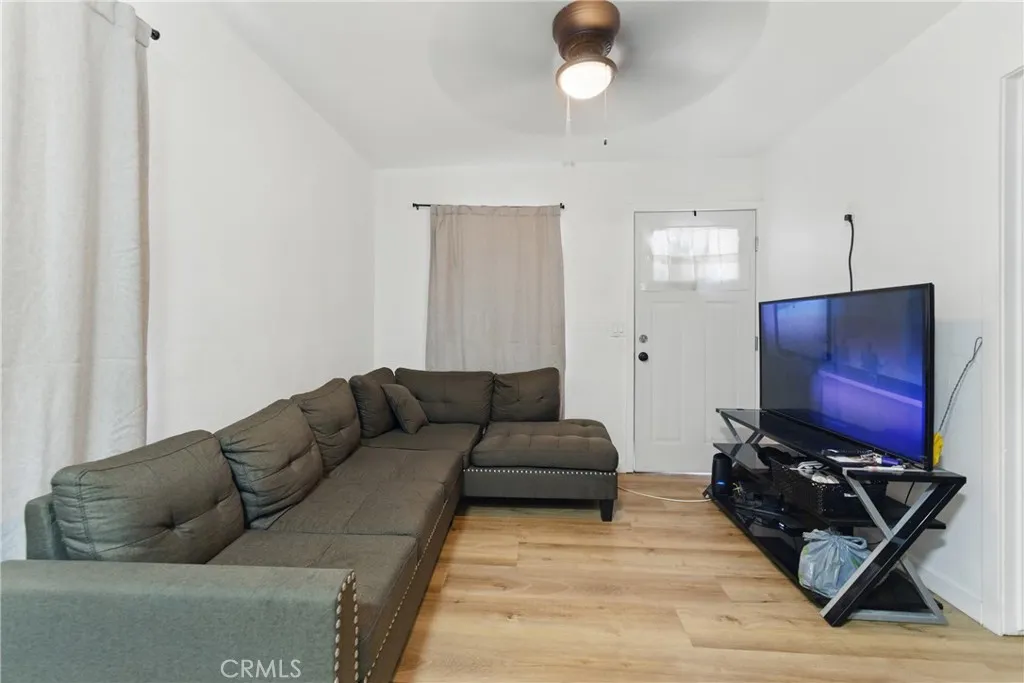 16313 Hunsaker Avenue, Paramount, Ca 90723 - Photo 5 of 28, Paramount, CA