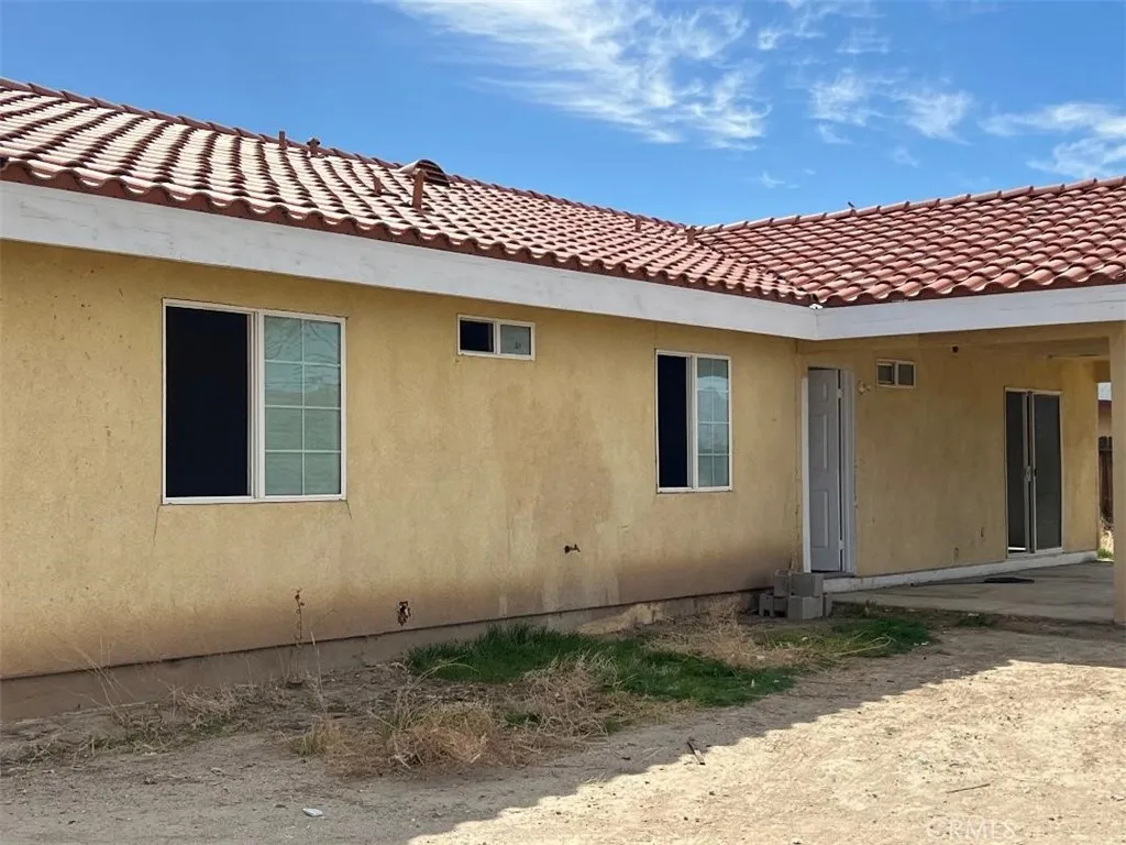 39727 171st Street East, Lake Los Angeles, Ca 93591 - Photo 3 of 18, Lake Los Angeles, CA