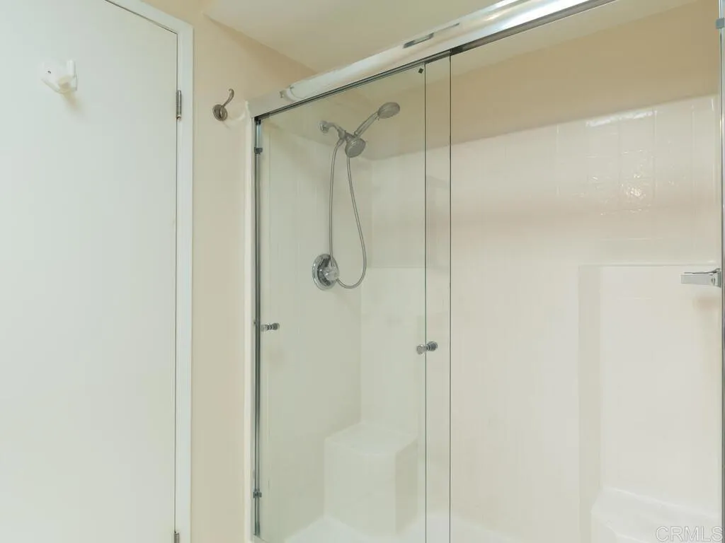 https://cdn.realtyfeed.com/cdn/127/306400201/230e67c0a51a8351f9aae340e5f8a991.webp