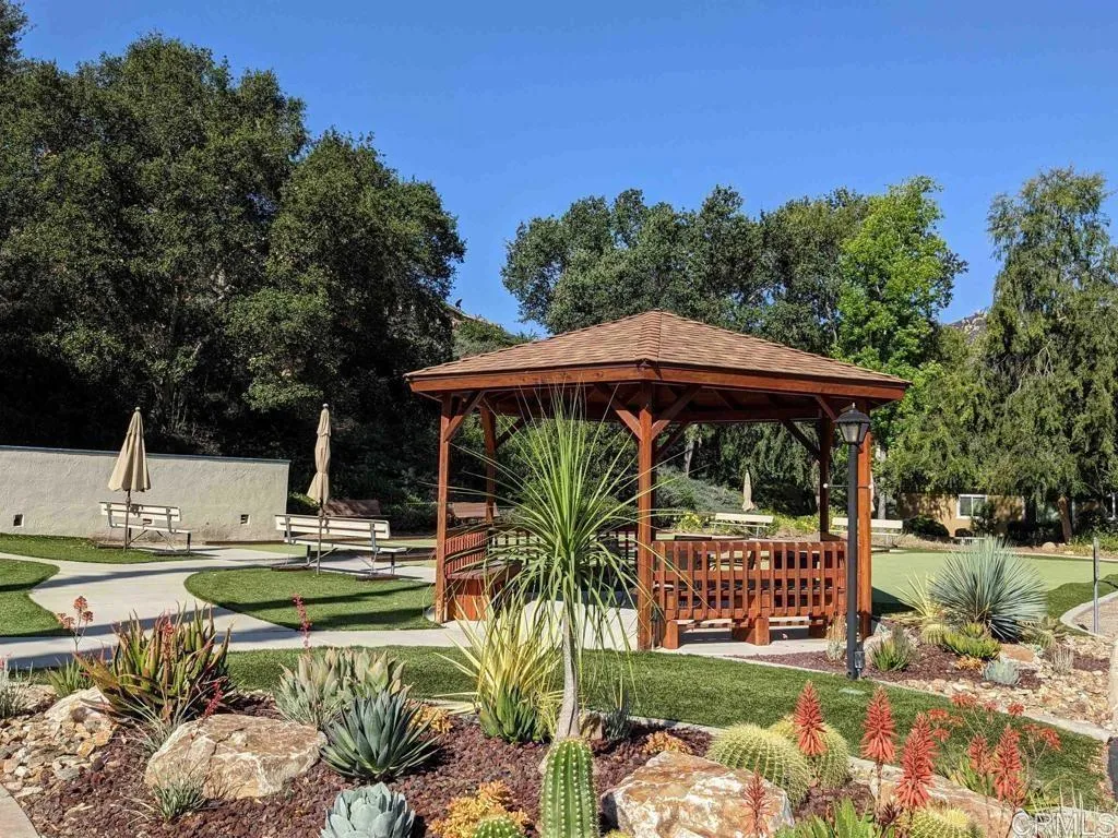 https://cdn.realtyfeed.com/cdn/127/306400416/fde66d56c074e159c3718ec59bc45d3f.webp
