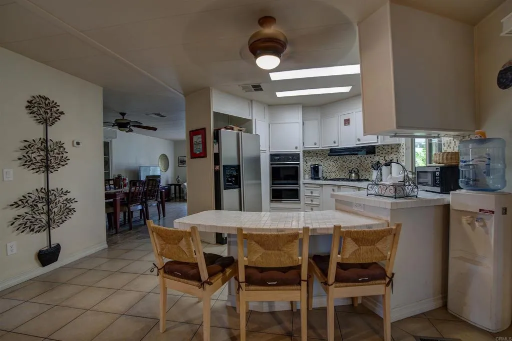 https://cdn.realtyfeed.com/cdn/127/306400923/b884a42e8bc4b60ee2addce85d56e779.webp