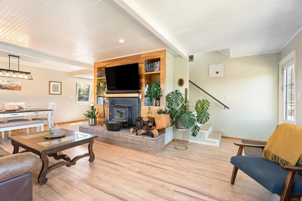 https://cdn.realtyfeed.com/cdn/127/306401023/096b23998dee9dc501f2047dfb403a90.webp