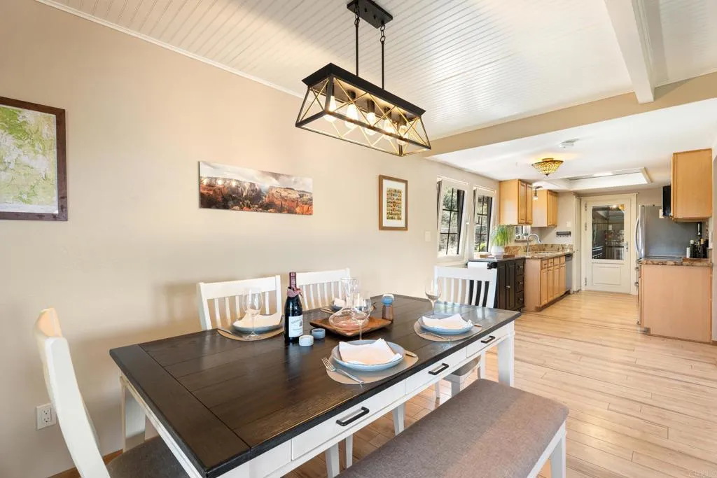 https://cdn.realtyfeed.com/cdn/127/306401023/485cfb89d4d594c93571c0884dc0f3d2.webp