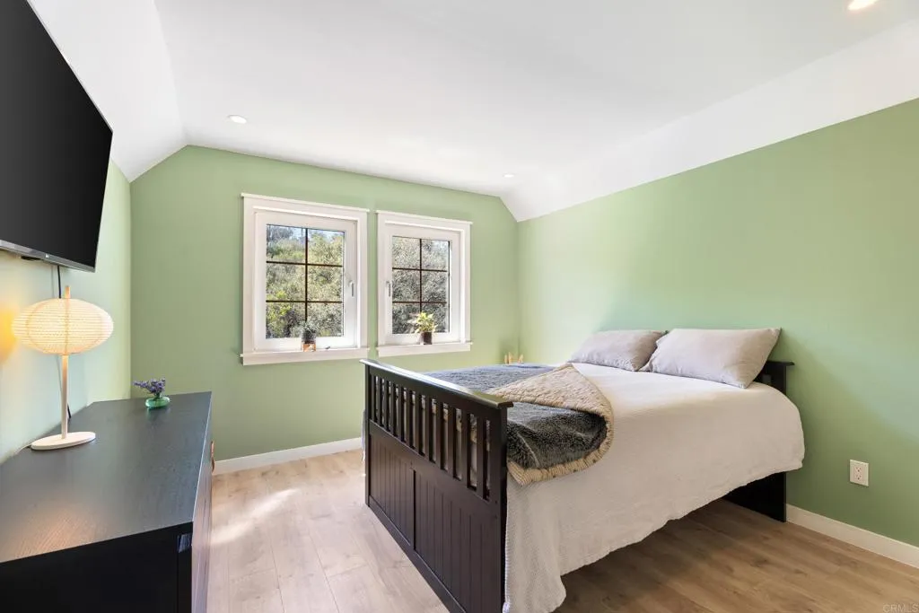 https://cdn.realtyfeed.com/cdn/127/306401023/bc6e16559d775041aaf5dfd97ff935de.webp