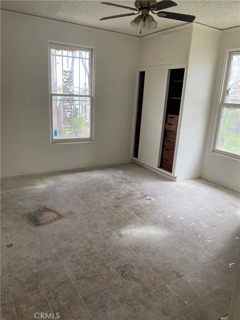 https://cdn.realtyfeed.com/cdn/127/306401068/6942eb988021f6ed6fdd57f5f39ae73b.webp