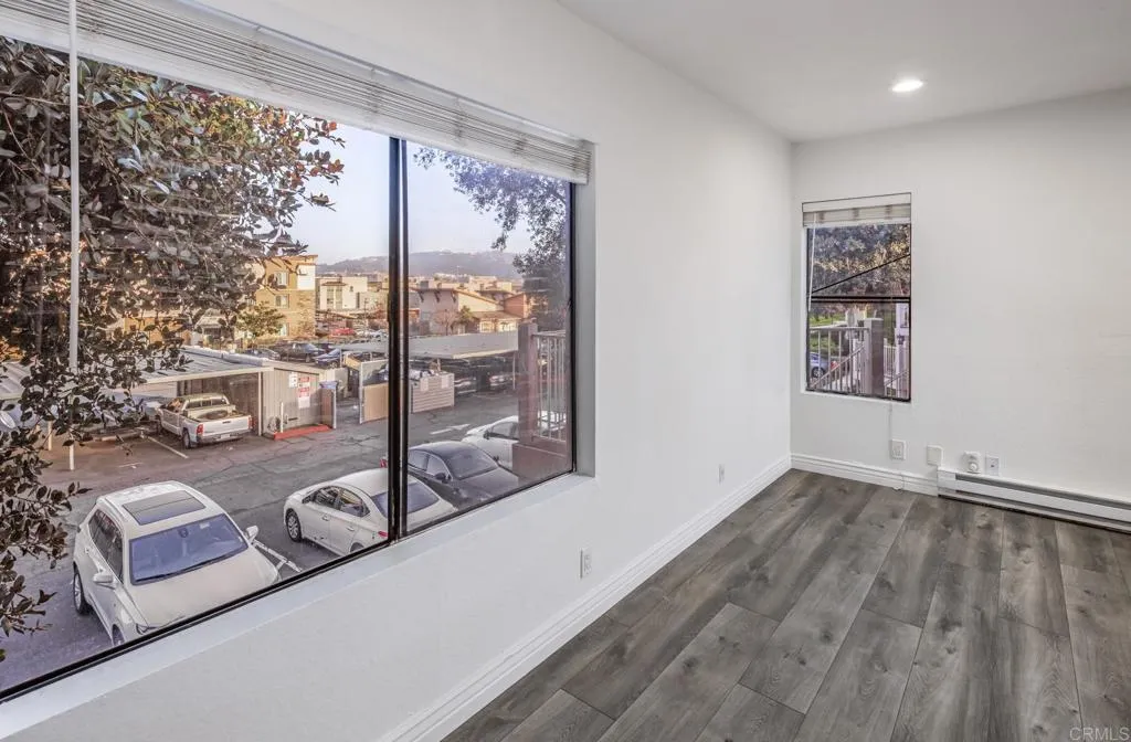 https://cdn.realtyfeed.com/cdn/127/306401227/c89f82c7e67c11368ed8701fcf10fe47.webp