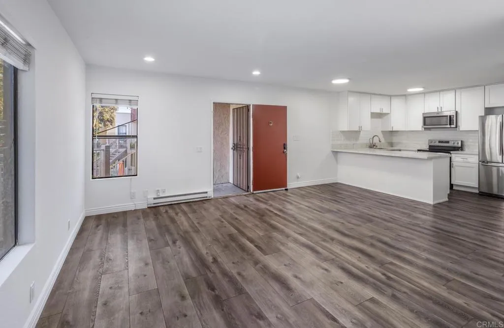 https://cdn.realtyfeed.com/cdn/127/306401227/c91292ada9ae0422dbf1d707467d6b10.webp