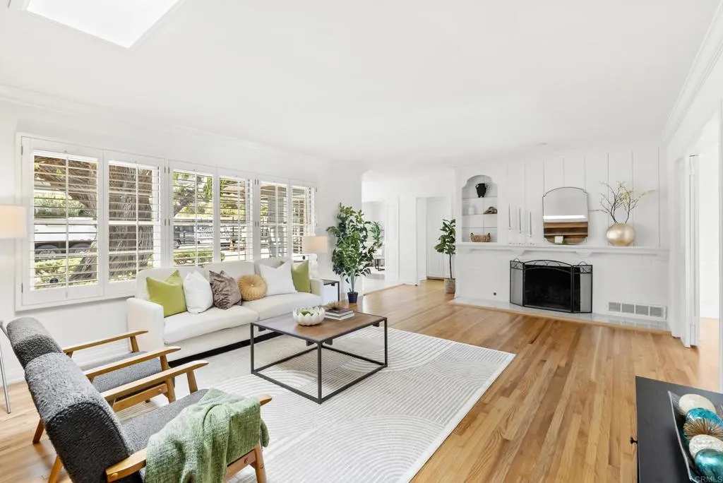 https://cdn.realtyfeed.com/cdn/127/306401269/18ce979ffe20da36444a5ed64824063e.webp