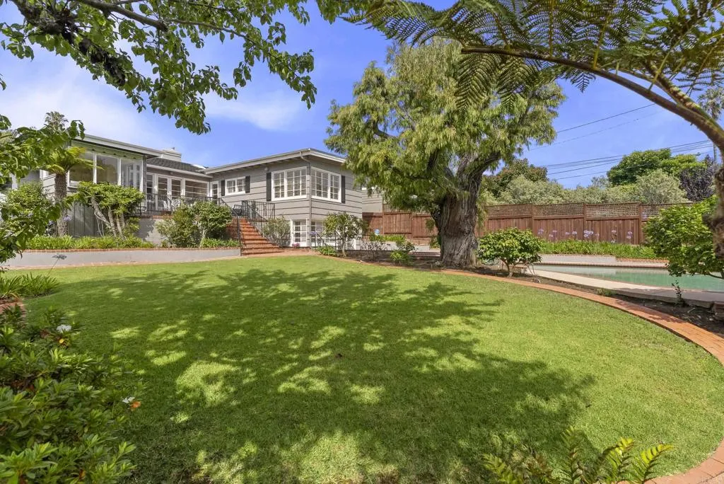 https://cdn.realtyfeed.com/cdn/127/306401269/1fc25172198d6ad827413f6c7ae8daf6.webp