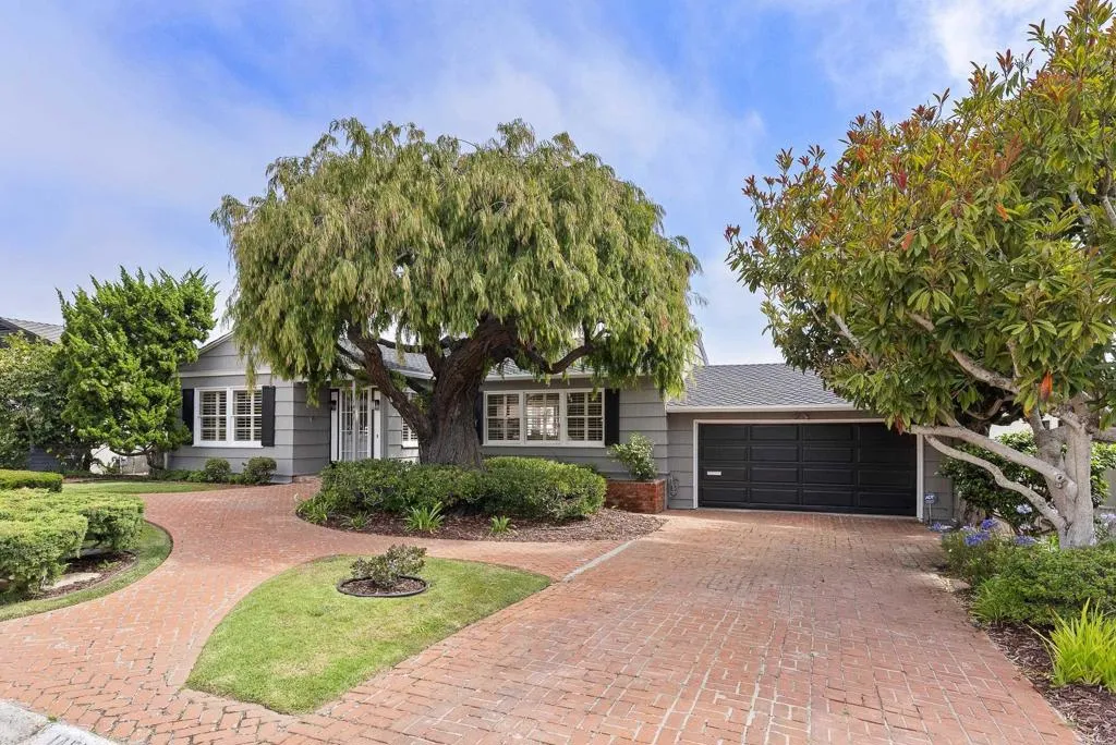 https://cdn.realtyfeed.com/cdn/127/306401269/5c7d9e09e8ce1d54b6961fec7943734e.webp