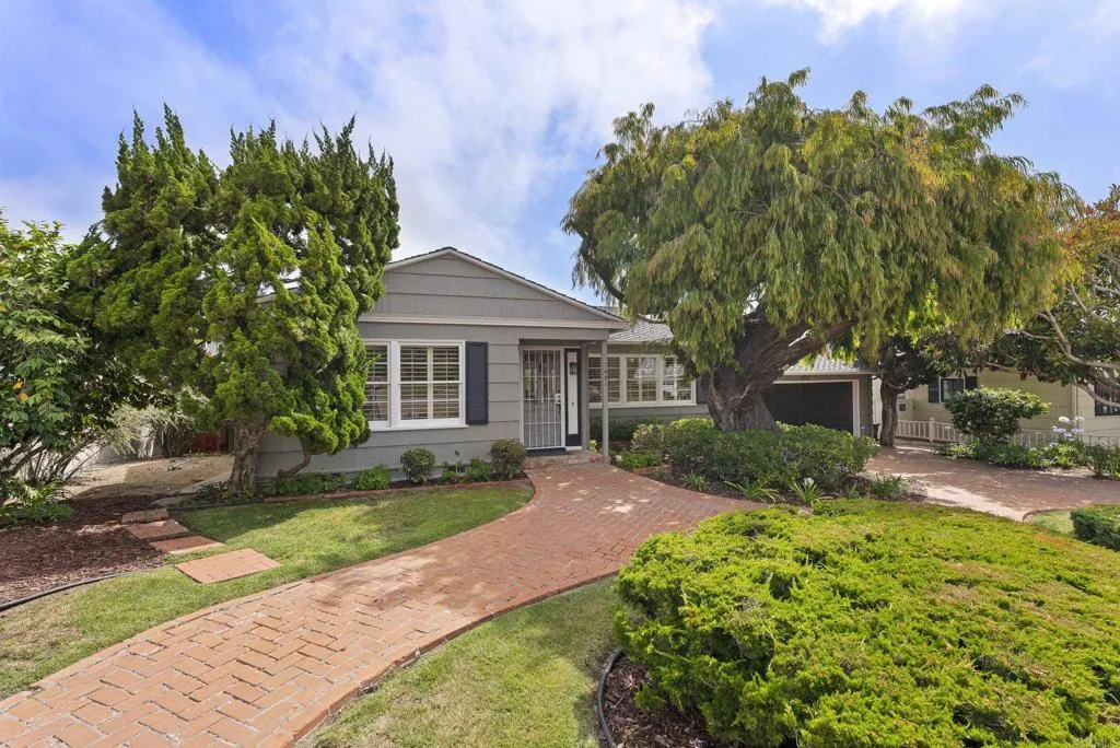https://cdn.realtyfeed.com/cdn/127/306401269/71054fbe5cea32eb2f82e8aec0df86f5.webp