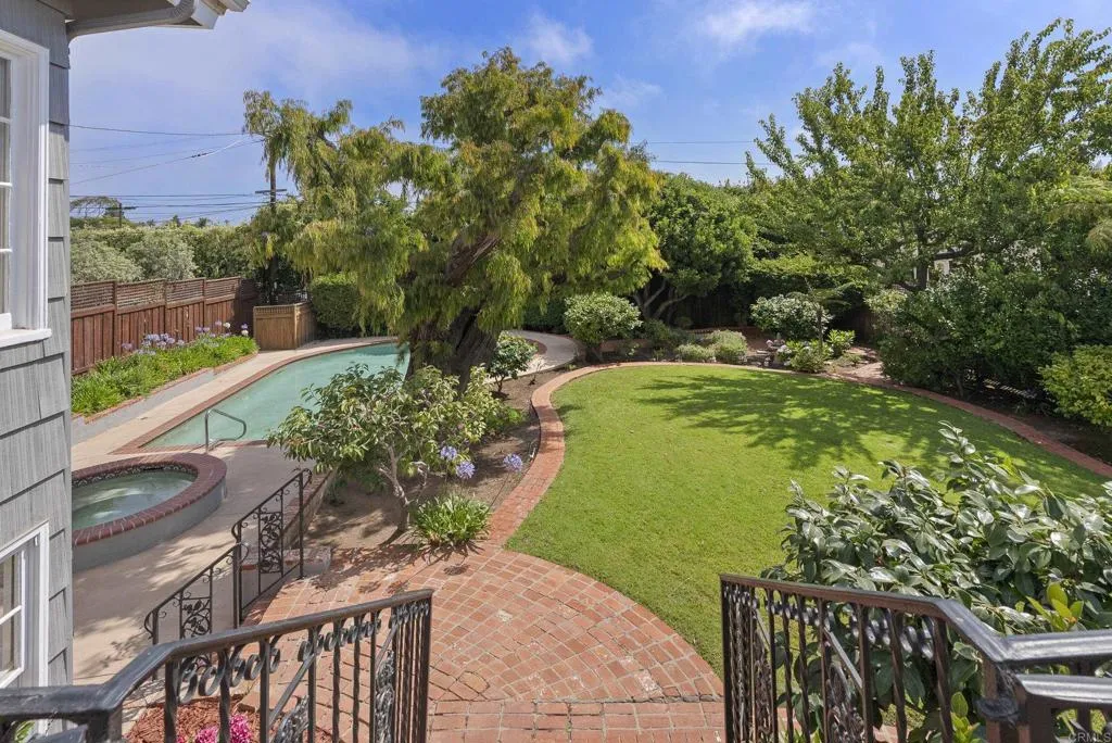 https://cdn.realtyfeed.com/cdn/127/306401269/a9b3d0cc0ce3e7cd68e76f593ec8327a.webp