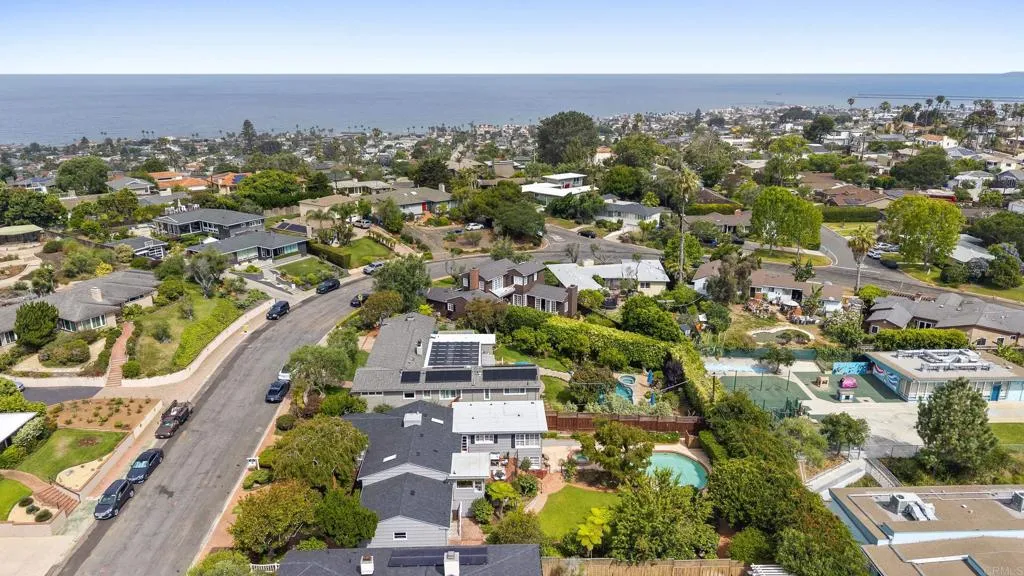 https://cdn.realtyfeed.com/cdn/127/306401269/cfc89817694677f3b5ee4176ea9d940f.webp