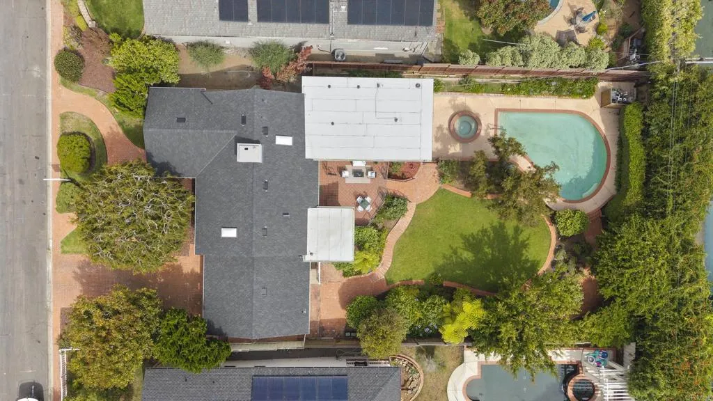 https://cdn.realtyfeed.com/cdn/127/306401269/ffe1c7f9ca9c04a58d98f8775a900c22.webp