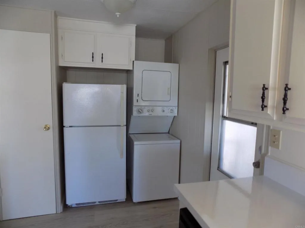 https://cdn.realtyfeed.com/cdn/127/306401401/bf21573bc30f1ea013af85e6e6543efd.webp