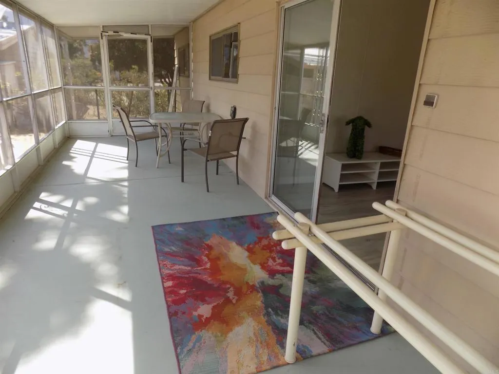 https://cdn.realtyfeed.com/cdn/127/306401401/c750bd35edd6c4828ac4f34805c10dfc.webp