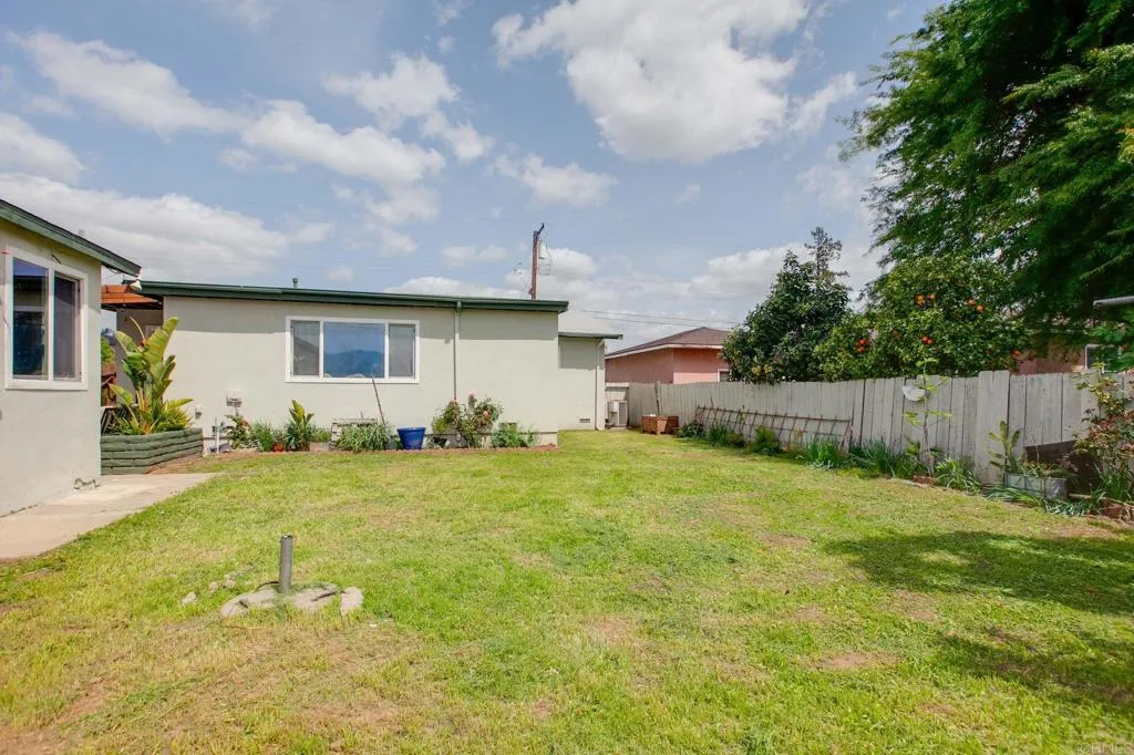 https://cdn.realtyfeed.com/cdn/127/306402058/64341fa88592d07006497208c84afd6c.webp